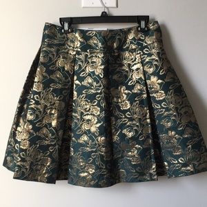 Context skirt